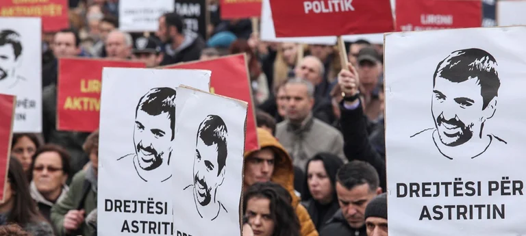 Nesër protestë për rastin Dehari: Gjaku i Astritit nuk falet