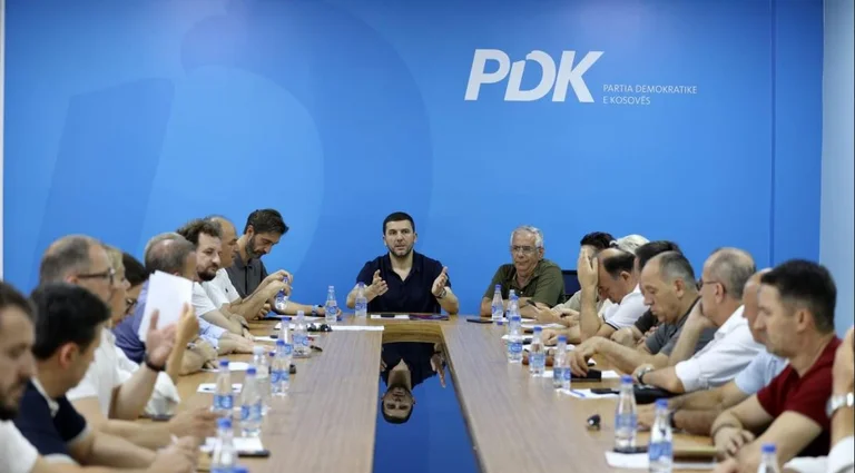 Le PDK réitère les appels aux élections : le gouvernement Kurti n'a plus aucune crédibilité