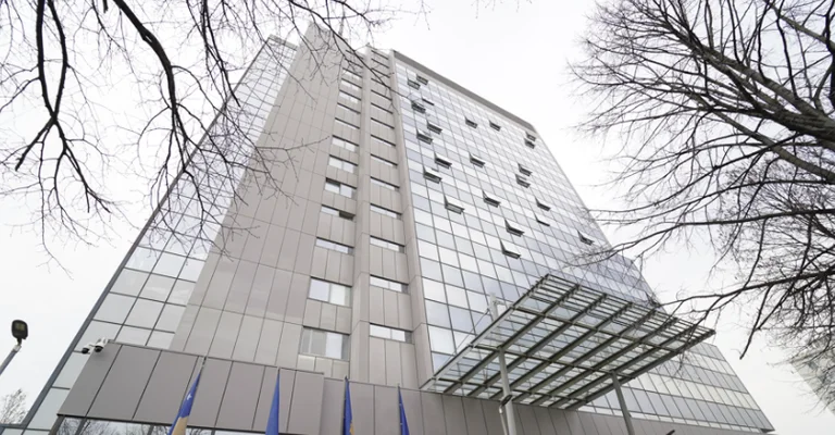 Kurti incontra gli ambasciatori accreditati in Kosovo