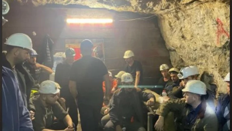 Los mineros no se retiran de la huelga de hambre, muchos de ellos deteriorándose