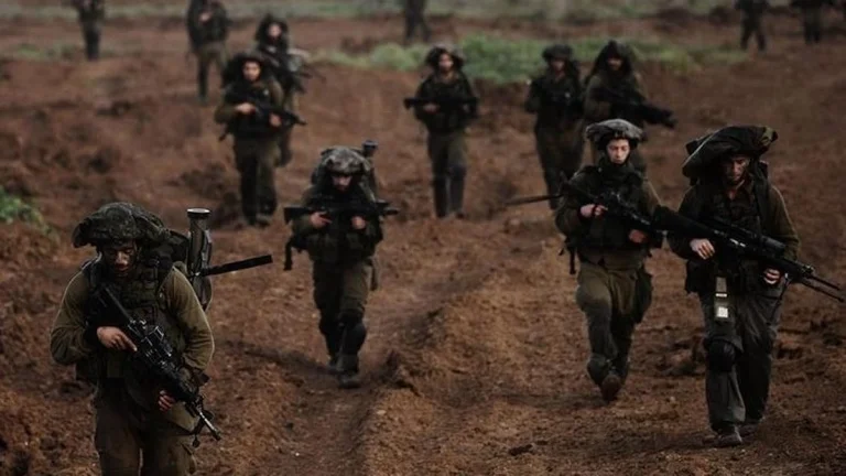 Israelische Landkräfte sind im Gazastreifen, sagt Armeesprecher