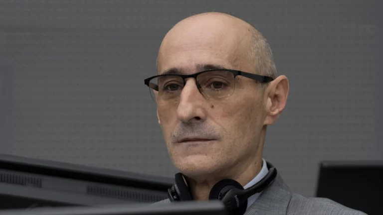 Mustafa erklärte unschuldig: Ja, der DA hat Beweise und er weiß, es ist nicht.