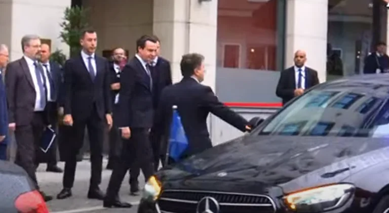 La reunión de Kurt terminó en Bruselas, no duró más de 30 minutos