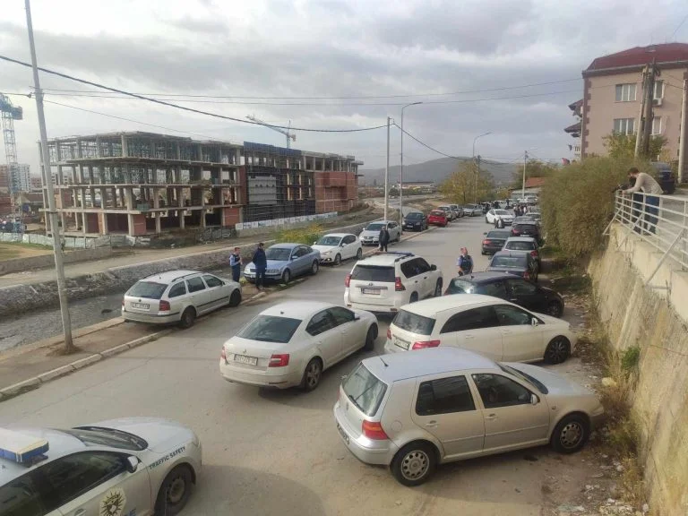 Neue Überfälle, Polizeikopf in den Norden Mitrovica für Banjska Fall