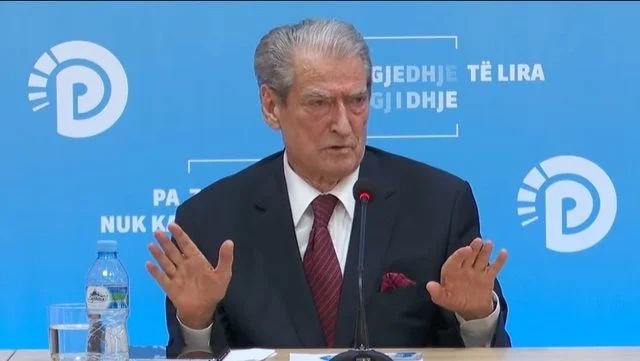 Berisha gibt zu, dass er den Bräutigam bevorzugt: Was zu tun ist, konnte ich ihn nicht von anderen Mitarbeitern ausschließen