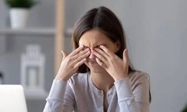 El aliento de tus ojos, el entumecimiento de tu cuello, el insomnio, cómo tratar estos problemas en condiciones domésticas