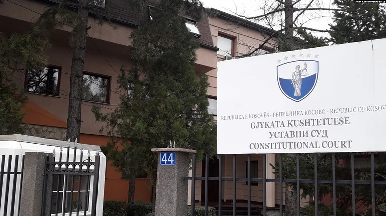 AAK envía la Ley del Gobierno Constitucional