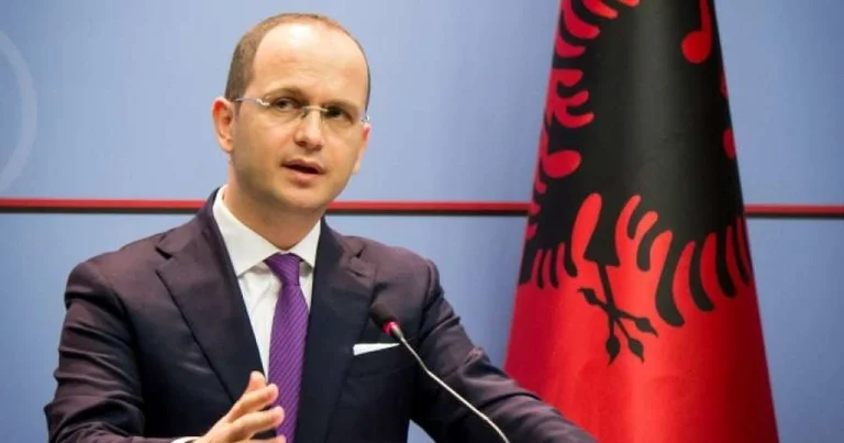Bushati: Serbien zu sehen mit Kosovo Augen