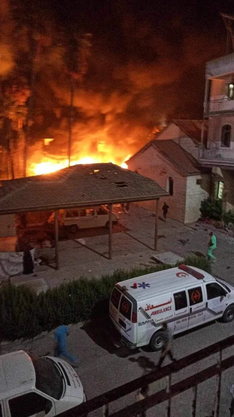 Al menos 500 víctimas después del ataque a un hospital de Gaza