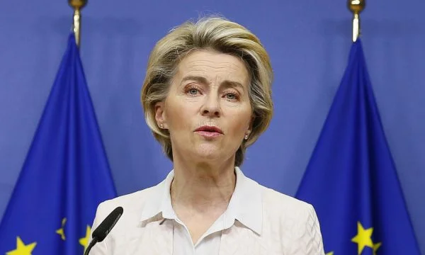 Von der Leyen: Duhet të rrisim mbështetjen ndaj Ukrainës dhe presionin ndaj Rusisë