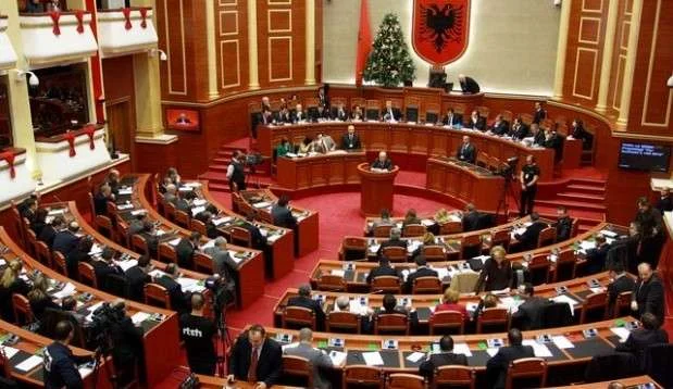 Shqipëria mbledh Kuvendin për miratimin e një rezolute të posaçme për Kosovën pas 24 shtatorit