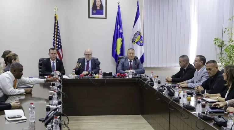 SHBA-ja i dhuron dronë Policisë së Kosovës