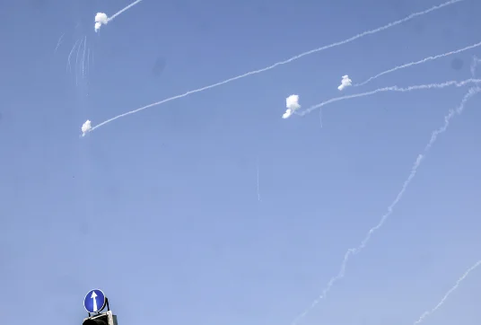 LAJMI I FUNDIT: Pas kërcënimit të Hamasit lëshohen raketa në drejtim të Ashkelonit