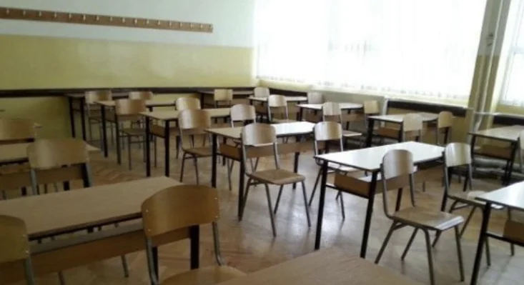 Drejtori i shkollës në Pejë tregon çfarë sjellje kishte 16-vjeçari i dyshuar për planifikimin e sulmit