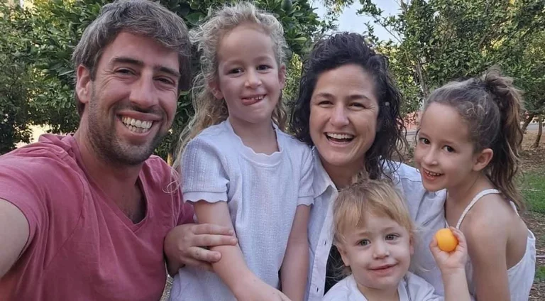 E dhimbshme: Shuhet e gjithë familja izraelite nga terroristët e Hamasit