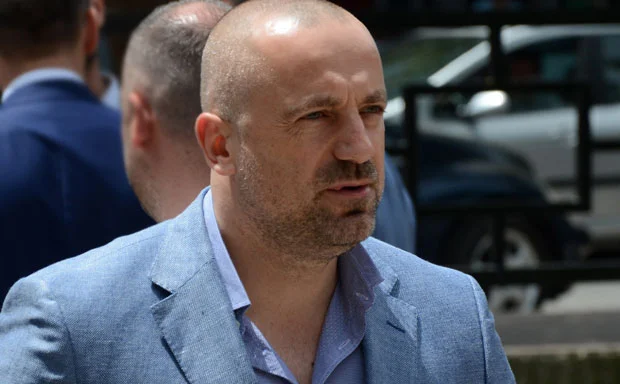 Gjykata në Beograd ia ndalon hyrjen në Kosovë dhe ia merr pasaportën serbe, Milan Radojiçiqit