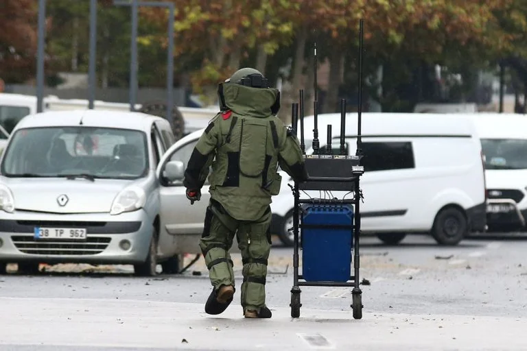 Turqia arreston 928 të dyshuar, pas sulmit me bombë në Ankara
