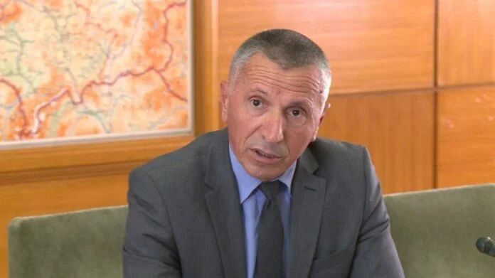 Kamberi: Gjyqësori serb po legjitimon ksenofobinë antishqiptare