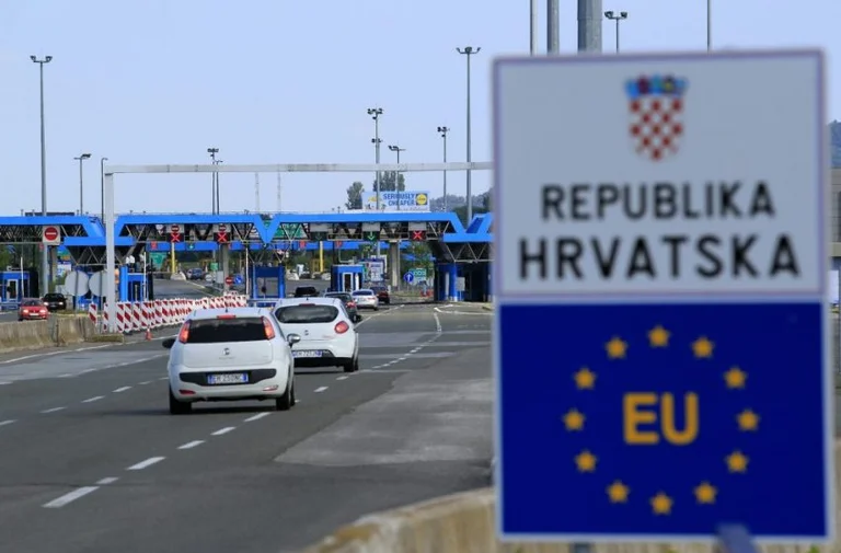 Mediat serbe raportojnë se një 19 vjeçar nga Kosova është therur me thikë në kufirin Serbi-Kroaci