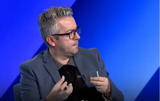 Mustafa: Rast i mirë që Kurti ta kthejë temën e bashkimit me Shqipërinë, ua ka borxh publikut