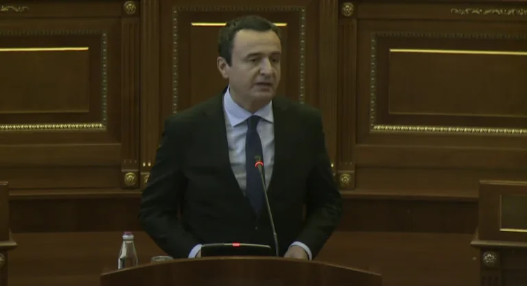 “M80 zolla, Zastava M93 BGA mitraloz, dronë”, Kurti detaje për armët që u konfiskuan nga terroristët