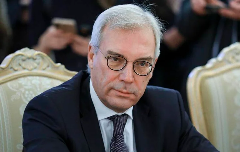 Rusia si gjithmonë në anën e Serbisë, pretendon se në Kosovë s’ka stabilitet shkaku i politikave të SHBA-së dhe BE-së