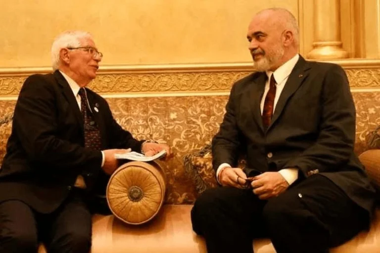 ‘S’mund të kërkohet përgjegjësia vetëm te Kosova: Shqipëria për herë të parë kundër BE-së për dialogun