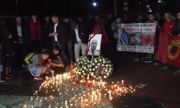 Homazhe në Tiranë në nder të policit të Kosovës