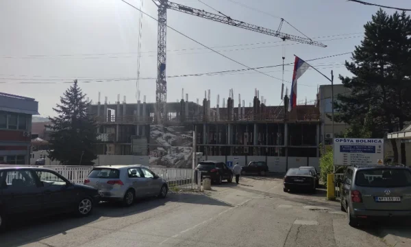 Mediumi serb raporton se dy të plagosur të panjohur kanë kërkuar ndihmë mjekësore në Serbi