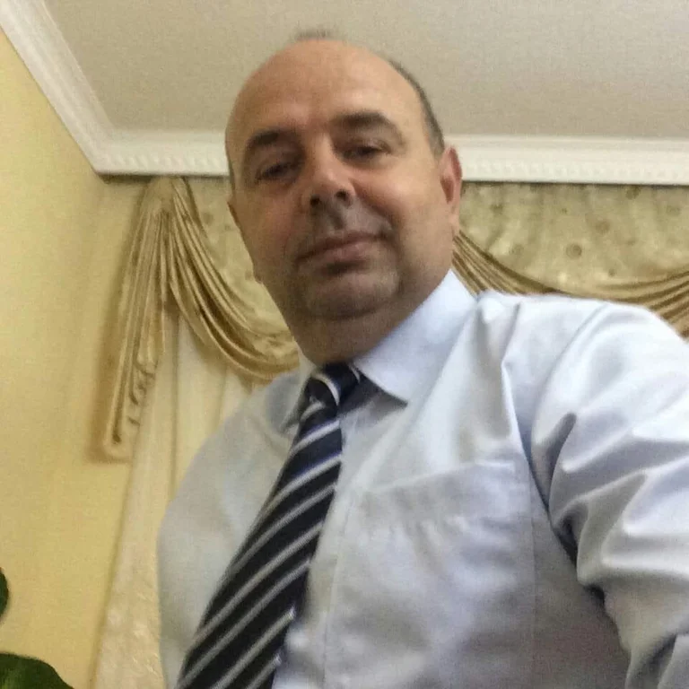 “Të vdesësh për atdhe është sikur të rilindësh përsëri”- Reagon familja e policit që u vra sot në Veri
