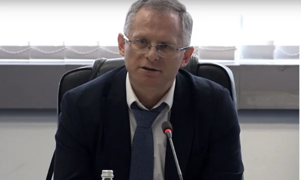 Dështimet dhe gënjeshtrat e Besnik Bislimit për dialog