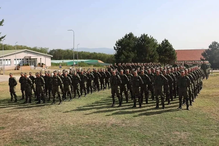 Kurti: Ushtrisë sonë iu shtuan edhe 302 ushtarë të rinj