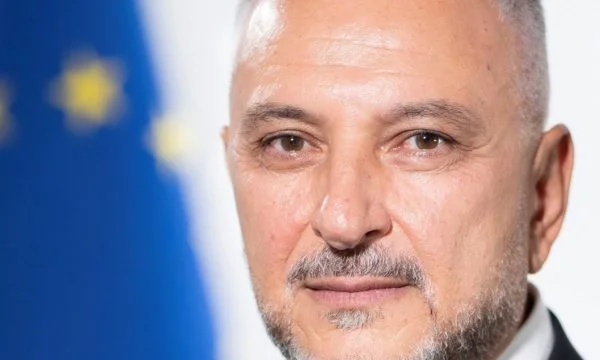 Shefi i EULEX-it për shpërthimin në Veri: Tregon nevojën urgjente për de-eskalim