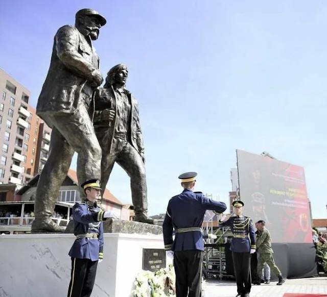 25 vjet nga rënia e Fehmi dhe Xhevë Lladrovcit