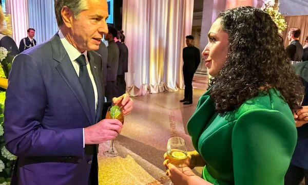 Presidentja Osmani takon Blinkenin, thotë se patën diskutim të rëndësishëm me Sekretarin amerikan
