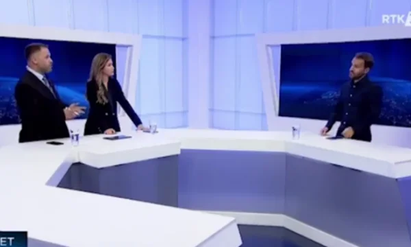 “20 minuta Presidentja, Kryeministri”- Krasniqi me kritika të ashpra në studion e RTK’së se po raportojnë në favor të pushtetit
