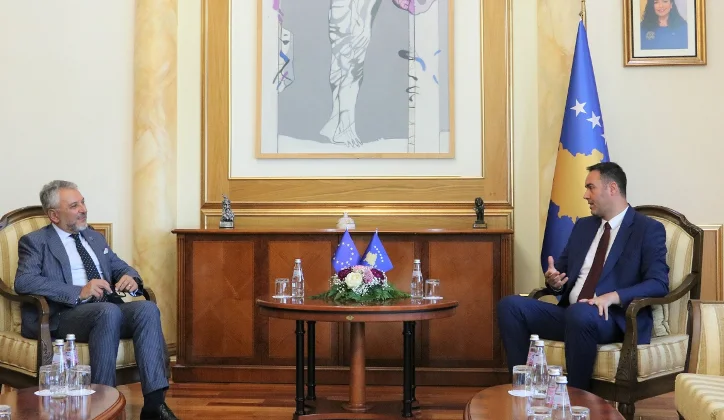 Konjufca takon shefin e EULEX-it: Kosova e përkushtuar për paqe