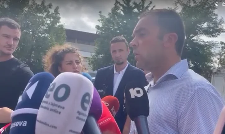Avokati i familjes së 3-vjeçarit: Fëmija tregon se ka qenë i izoluar prej të tjerëve – duhet të trajtohet