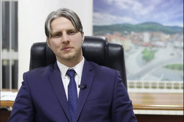Qeveria ndau 1.2 milionë euro për Luginën, Arifi: Më vjen keq për taksapaguesit e Kosovës, u vodhën brutalisht