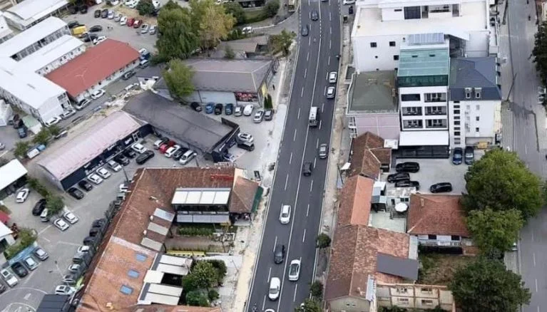 Ingrandimento “Uqin Hoti” Pristina