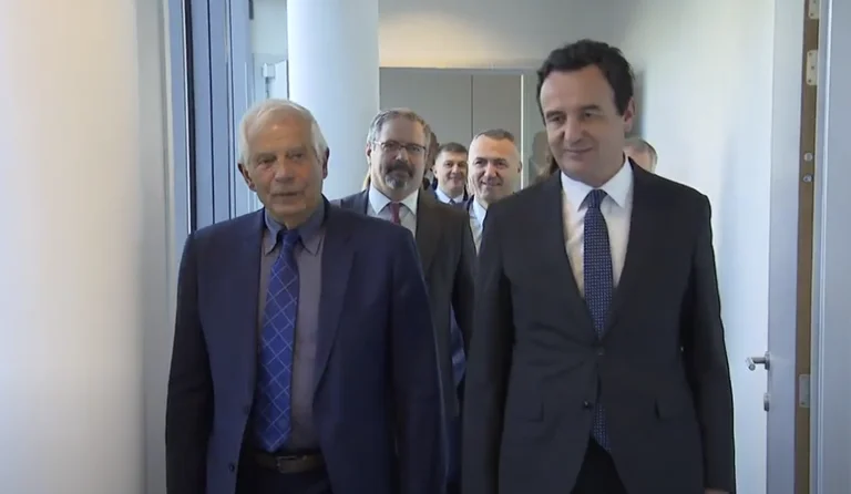 Bilder von Kurts Treffen mit Borrell und Lajcak