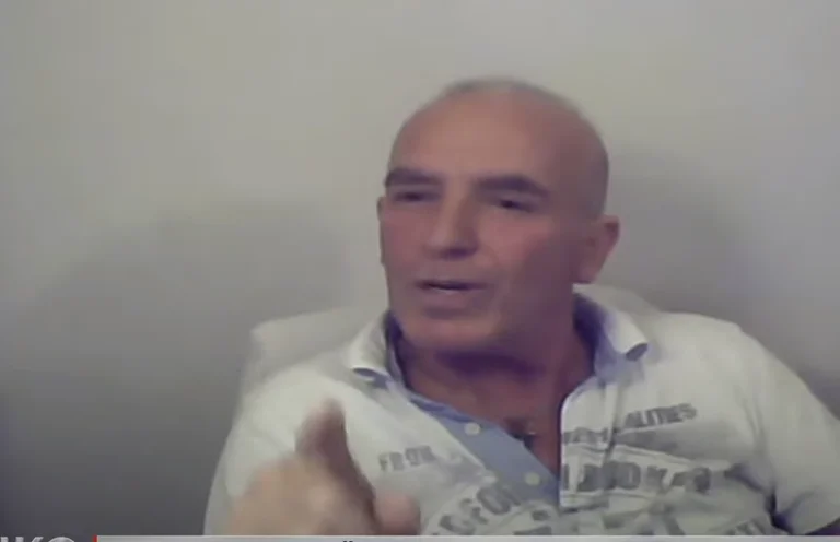 “Was haben Sie mir getan? Agim Idriz ist sehr nervös auf einer Live-Show.