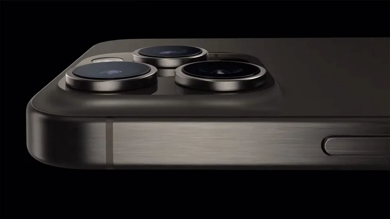 Apple presenta iPhone 15 e 15 Plus, ecco tutti i nuovi costi del telefono.