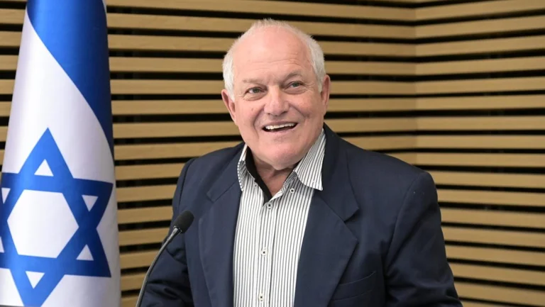 Kurt acoge hoy al ministro israelí