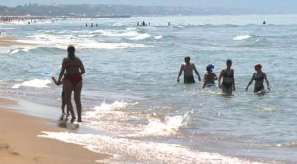 19-vjeçarja në ditë e parë të punës si roje bregdetare bën mrekulli: Shpëton 5 vetë