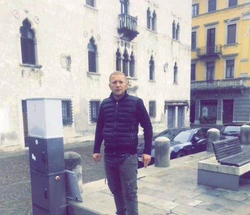 Questo è il nuovo V.B. che è stato ucciso oggi a Podujevo, noto come Dakiwa