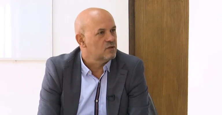 Sadiku: 200,000 non-resident citizens receive services in Pristina