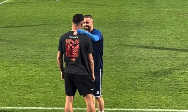 Jaka visits Kosovo in exercise, warm greeting between him, Zegrov