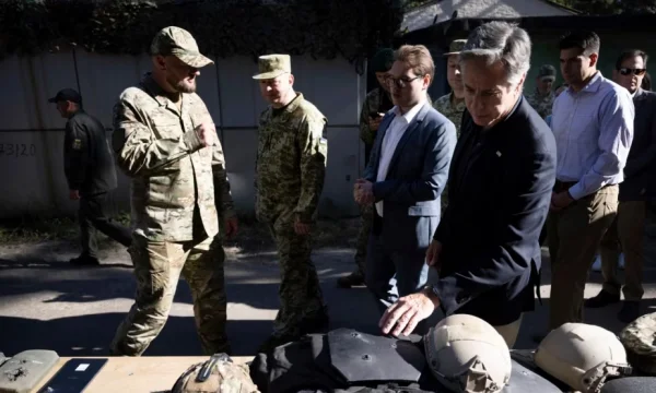 Secretary Blinken continues visit to Ukraine, Russia does not stop attacks