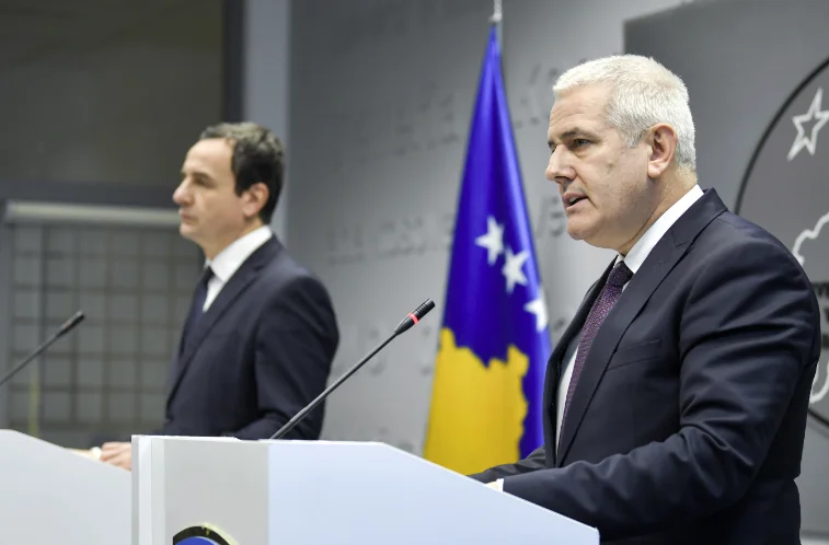 “enemies tratterà prima della legge